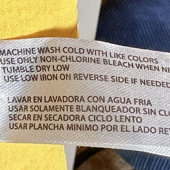 A Love Story Yellow Sleeveless Top Size 2x Crochet Inset Polyester - Picture 6 of 6